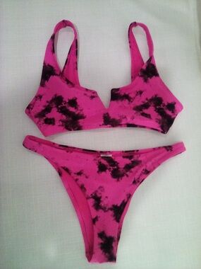 Forever 21 Hot Pink and Black Tie-Dye Bikini